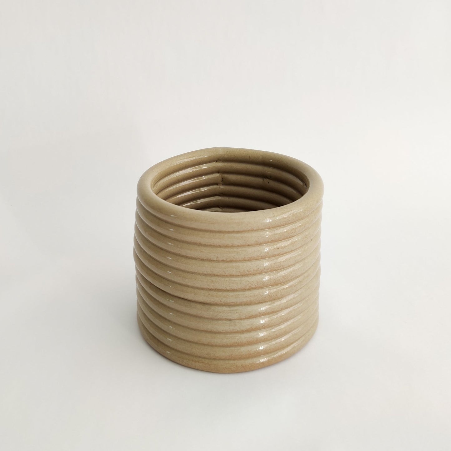 UrsulaCeramica_HoopPlanter_M_Beige