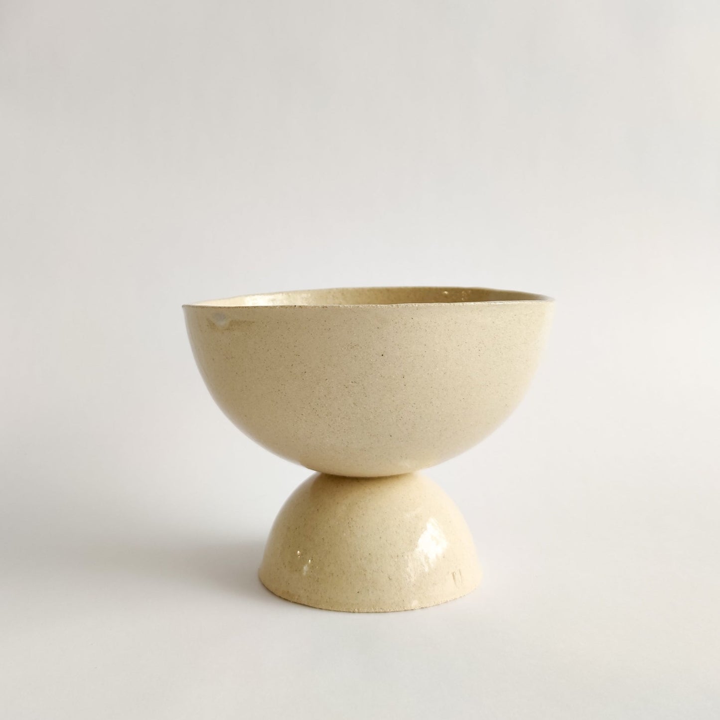 UrsulaCeramica_HourglassRoundBowl_White_2