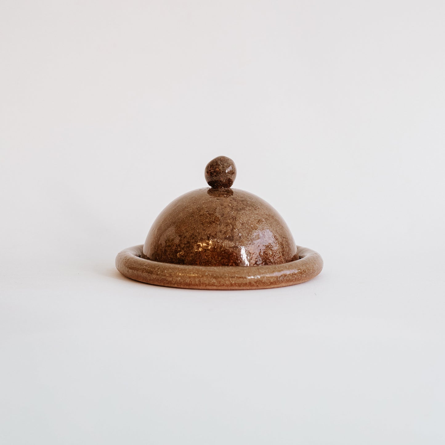Ceramic butter dish 