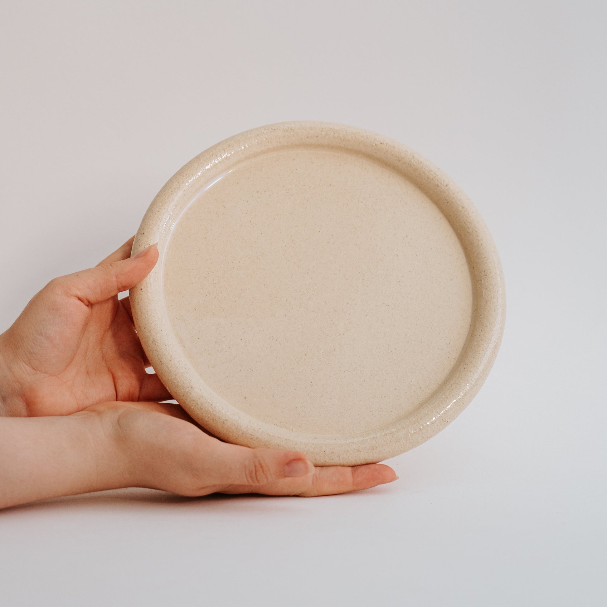 glossy white ursula ceramica plate